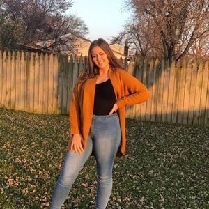 Meet your Posher, Lillian